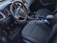 Usado Opel Astra Excellence 130 CV (95 kW) 2013 Marrón Familiar