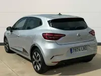 Usado Renault Clio LIMITED 90 CV (66 kW) 2021 Gris Utilitario