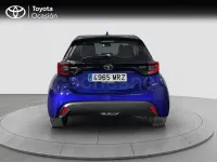 Usado Toyota Yaris Hybrid Active 116 CV (85 kW) 2024 Azul Berlina