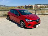 Usado Renault Clio Equilibre 91 CV (66 kW) 2023 Rojo Utilitario
