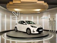 Usado Toyota Yaris Hybrid Active 116 CV (85 kW) 2023 Blanco Utilitario