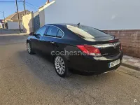 Usado Opel Insignia Edition 130 CV (95 kW) 2011 Negro Berlina