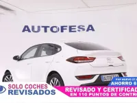 Usado Hyundai i30 120 CV (88 kW) 2018 Blanco Berlina
