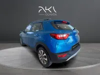 Usado Kia Stonic 84 CV (61 kW) 2022 Azul SUV