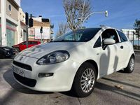 Usado Fiat Punto Pop 69 CV (50 kW) 2015 Blanco Utilitario