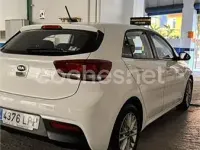 Usado Kia Rio 84 CV (61 kW) 2021 Blanco Berlina