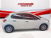 Usado Peugeot 208 Access 75 CV (55 kW) 2016 Blanco Utilitario