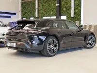Usado Porsche Taycan Sport Turismo Sport Turismo 300 kW (408 CV) 2023 Negro Familiar