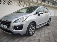 Usado Peugeot 3008 Style 120 CV (88 kW) 2015 Gris / plata Familiar