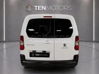 Usado Peugeot Rifter Active 130 CV (95 kW) 2020 Blanco Monovolumen