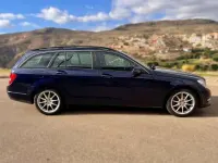 Usado Mercedes C180 Avantgarde 120 CV (88 kW) 2012 Azul Familiar