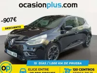 Usado Renault Clio Zen 118 CV (86 kW) 2017 Negro Utilitario