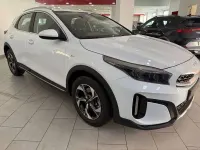 Usado Kia XCeed 101 CV (74 kW) 2024 Blanco SUV