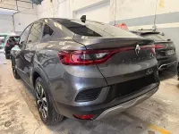 Usado Renault Arkana Techno 140 CV (102 kW) 2023 Gris / plata SUV