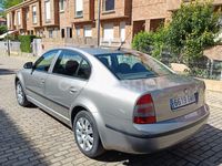 Usado Skoda Superb Ambition 105 CV (77 kW) 2009 Beige Berlina