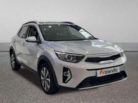 Usado Kia Stonic 79 CV (58 kW) 2024 Plateado SUV