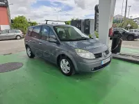 Usado Renault Grand Scénic II Dynamique 130 CV (95 kW) 2007 Gris / plata Monovolumen