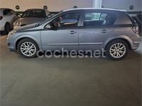 Usado Opel Astra Enjoy 115 CV (84 kW) 2009 Gris / plata Berlina