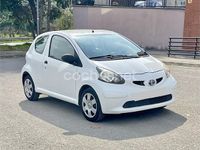 Usado Toyota Aygo 68 CV (50 kW) 2009 Blanco Utilitario