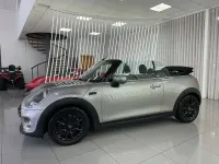 Usado Mini Cooper Cabriolet 136 CV (100 kW) 2021 Gris Descapotable