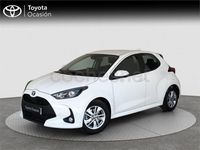 Usado Toyota Yaris Hybrid Active 116 CV (85 kW) 2022 Blanco Berlina