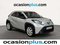 Usado Toyota Aygo Play 72 CV (52 kW) 2024 Gris Utilitario