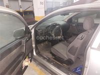 Usado Opel Astra Club 84 CV (61 kW) 2003 Gris / plata Berlina