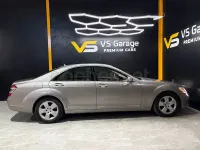Usado Mercedes S320 235 CV (172 kW) 2007 Gris / plata Berlina
