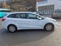 Usado Kia Ceed Sportswagon 110 CV (80 kW) 2013 Blanco Familiar