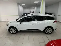 Usado Renault Clio Zen 90 CV (66 kW) 2018 Blanco Familiar