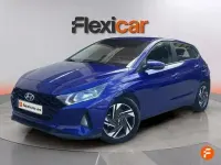 Begagnad Hyundai i20 100 HK (73 kW) 2021 Blå Halvkombi