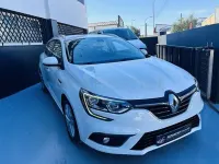 Usado Renault Mégane GrandTour Business 115 CV (84 kW) 2020 Blanco Familiar