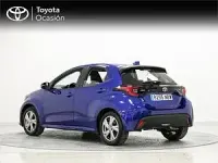 Usado Toyota Yaris Active 116 CV (85 kW) 2025 Azul metalizado Utilitario