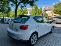 Usado Seat Ibiza Sport 105 CV (77 kW) 2010 Blanco Berlina
