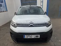 Usado Citroën Berlingo Feel 102 CV (75 kW) 2021 Blanco Monovolumen
