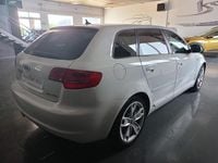 Usado Audi A3 Attraction 140 CV (102 kW) 2009 Blanco Utilitario