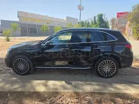 Usado Mercedes GLC300e 313 CV (230 kW) 2023 Negro SUV