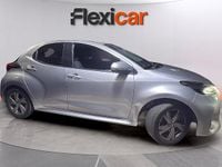 Usado Toyota Yaris Hybrid Active 116 CV (85 kW) 2024 Gris Berlina