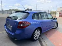Usado Renault Laguna III GT 130 CV (95 kW) 2010 Azul Familiar