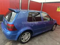 Usado VW Golf IV 110 CV (80 kW) 2001 Azul Berlina