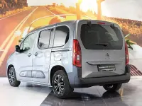 Usado Citroën Berlingo Shine 130 CV (95 kW) 2019 Gris / plata Monovolumen