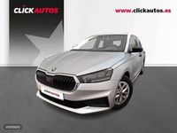 Usado Skoda Fabia Essence 80 CV (58 kW) 2025 Plateado Utilitario