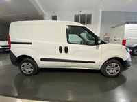 Usado Fiat Doblò 95 CV (69 kW) 2020 Blanco Monovolumen