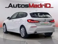 Usado BMW 118 Comfort Edition 136 CV (100 kW) 2022 Blanco Utilitario