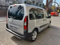 Usado Peugeot Partner Tepee Outdoor 92 CV (67 kW) 2013 Gris / plata Monovolumen