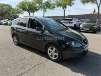 Usado Seat Altea XL Style 105 CV (77 kW) 2012 Negro Monovolumen
