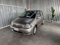 Usado Toyota Yaris Luna 75 CV (55 kW) 2005 Gris Utilitario