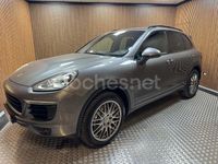 Usado Porsche Cayenne 262 CV (192 kW) 2015 Gris / plata SUV