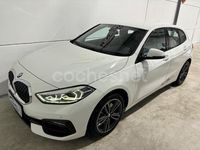 Usado BMW 118 Sport Line 150 CV (110 kW) 2021 Blanco Utilitario