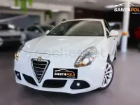 Usado Alfa Romeo Giulietta Distinctive 105 CV (77 kW) 2011 Blanco Utilitario